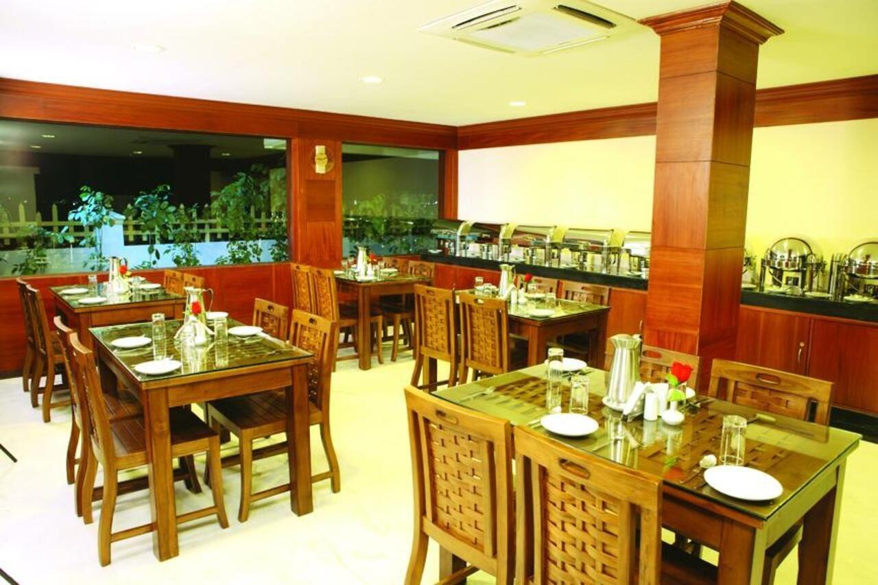 Meenakshi'S Sunshine Hotel Madurai Extérieur photo
