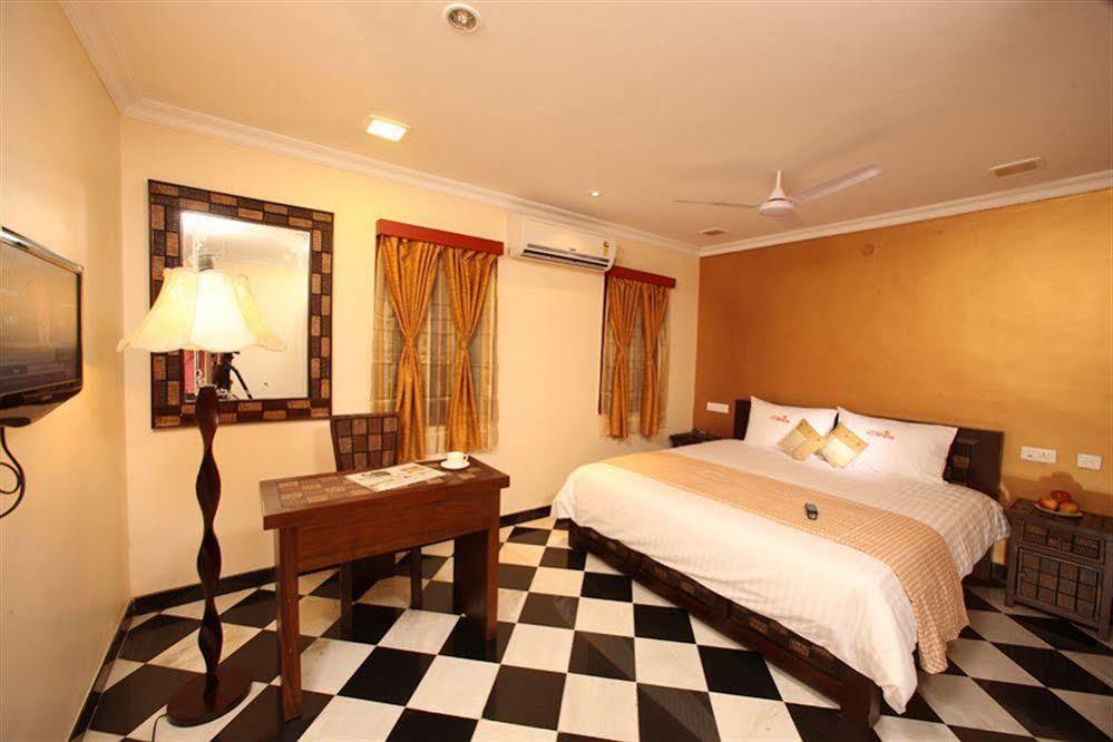 Meenakshi'S Sunshine Hotel Madurai Extérieur photo